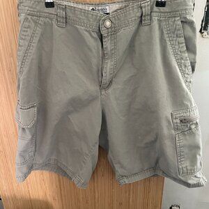 Columbia Khaki Cotton Twill Cargo Shorts